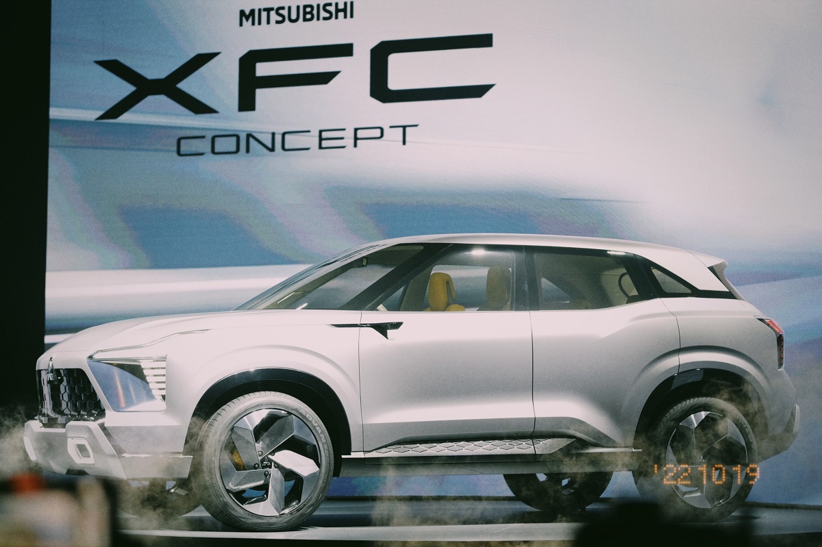 Mitsubishi-XFC-concept-suv