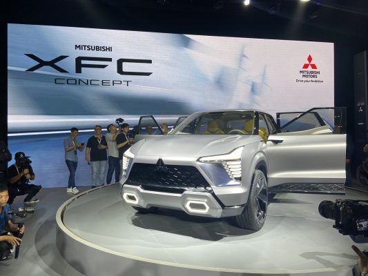 booking-mitsubishi-concept-XFC